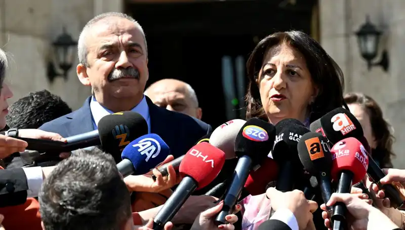 Sırrı Süreyya Önder’in Sıra Dışı Hayatı ve Hastalığı Üzerine Bilinenler