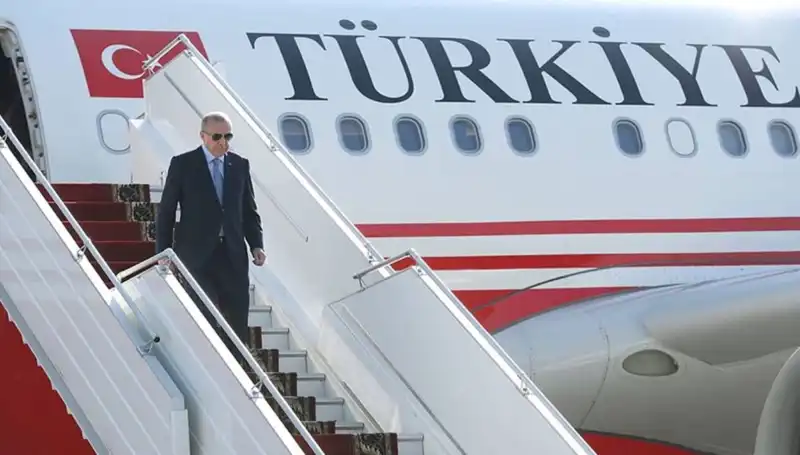 Cumhurbaşkanı Erdoğan, İtalya'daki Resmi Ziyaretini Tamamladı ve Yurda Döndü