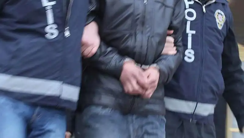 Türkiye’nin 8 İlinde Dev Dolandırıcılık Operasyonu: 34 Şahıs Gözaltında