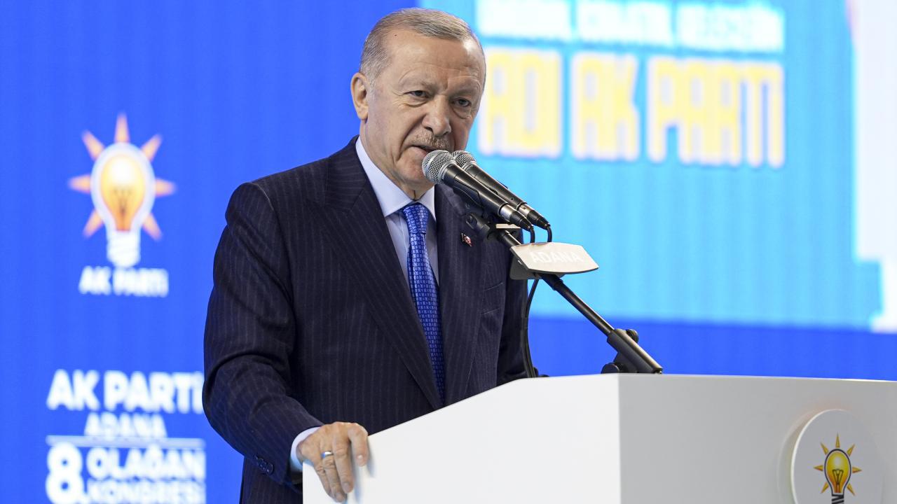 Erdoğan'dan Özel'e: Esenyurt ve Beşiktaş haberin yoksa sen bu işi bırak!