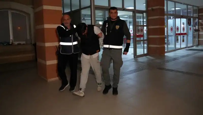 Hamile Eşini Öldüren Koca, 10 Gün Cesetle Yaşadıktan Sonra Yakalandı