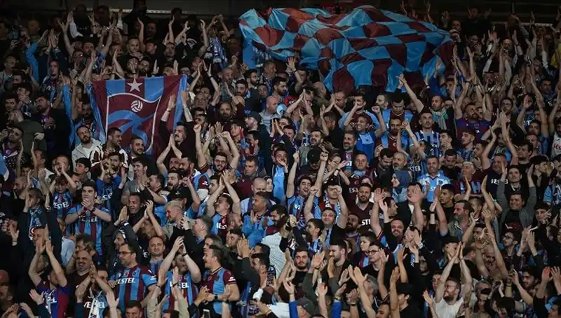 Trabzonspor ve Galatasaray Maçının Biletleri Hızla Tükendi!