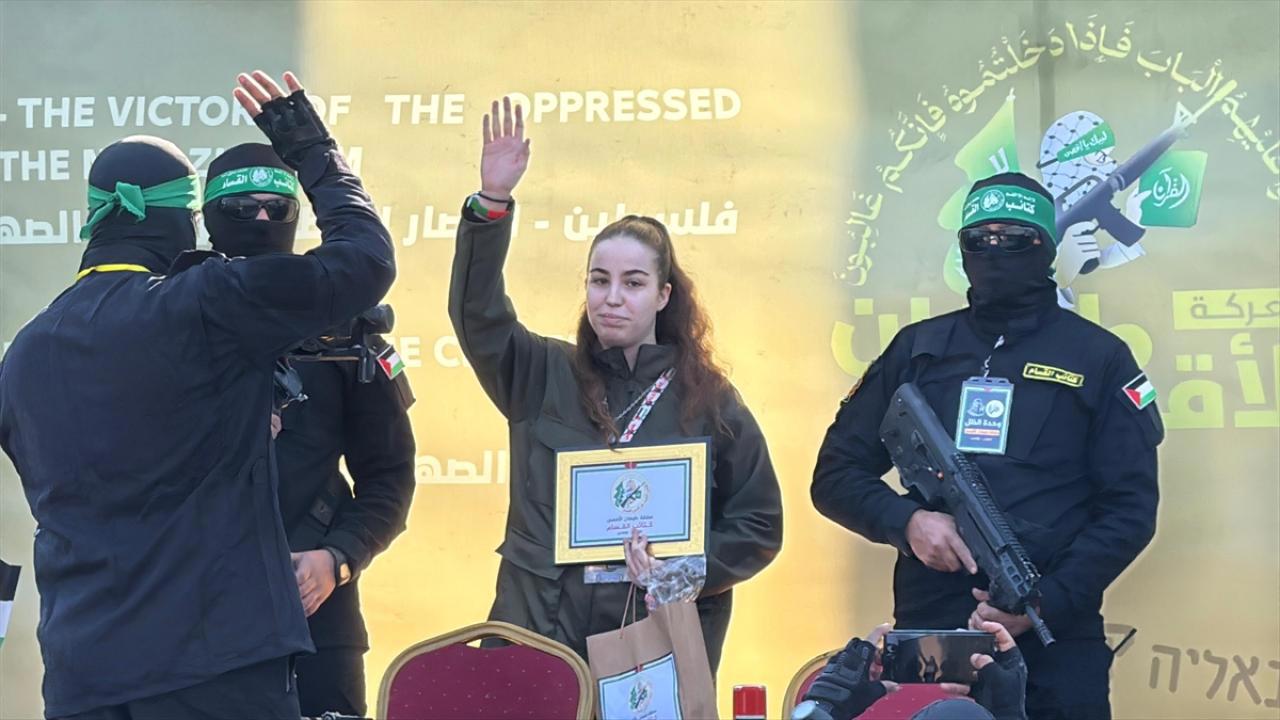 Hamas İsrail İle Üçüncü Esir Takas Turuna Başladı