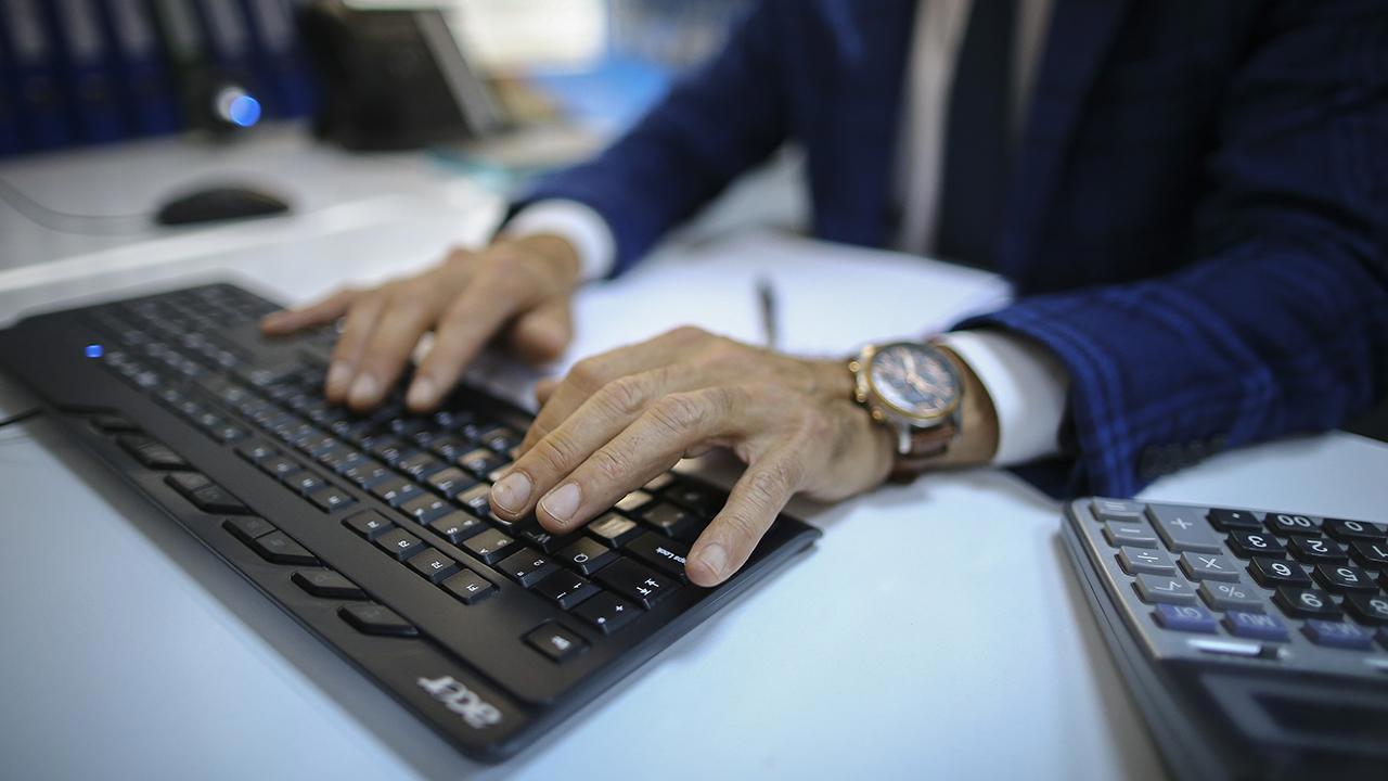 Memur ve Emeklisinin Zam Oranı Yarın Belli Olacak