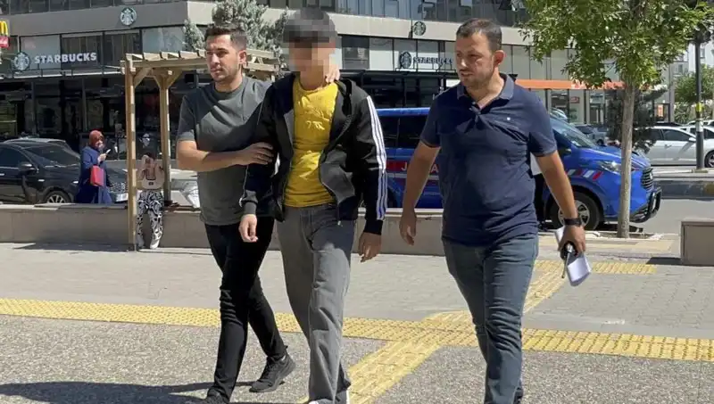 Tartışma Sonrası Kanlı Gelişme: Ağabeyi Bıçakladı!