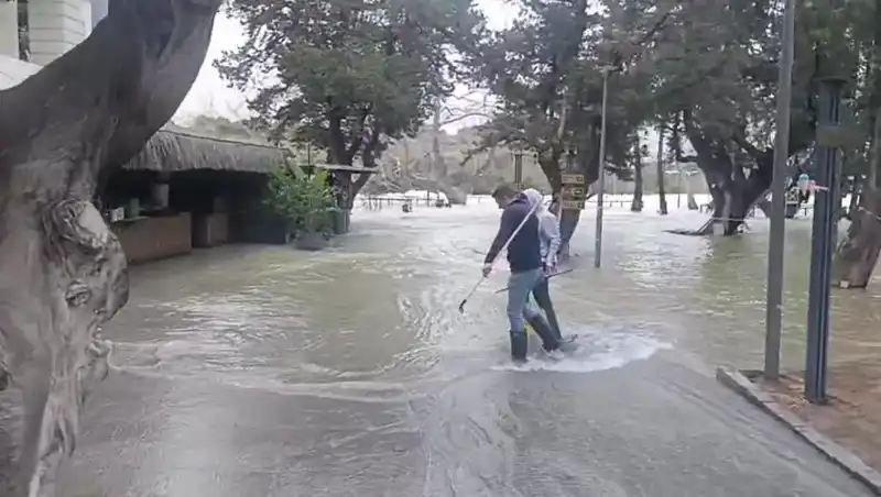 Manavgat Irmağı'nda Yükselen Sular, İşletmeleri Zor Durumda Bıraktı