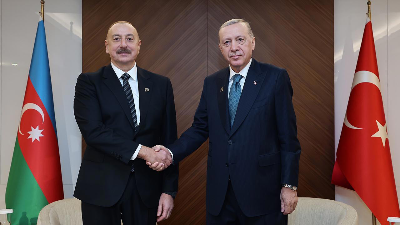 Cumhurbaşkanı Erdoğan, Aliyev ile Kritik Görüşme Yaptı