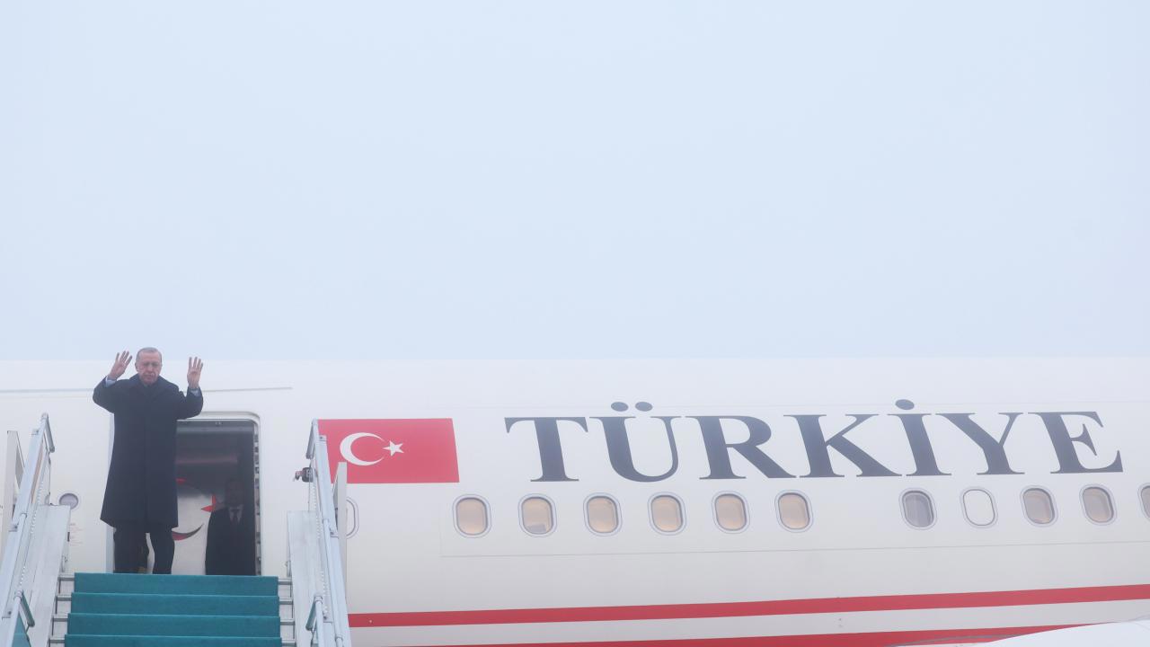 Cumhurbaşkanı Erdoğan, Resmi Ziyaret için Mısır'a Gitti