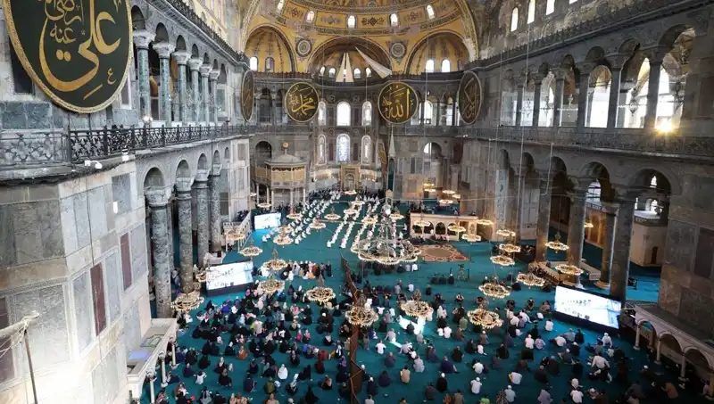 Ayasofya'nın Kapısını Kıran Sanığa Verilen Hapis Cezası İle Şok Gelişmeler