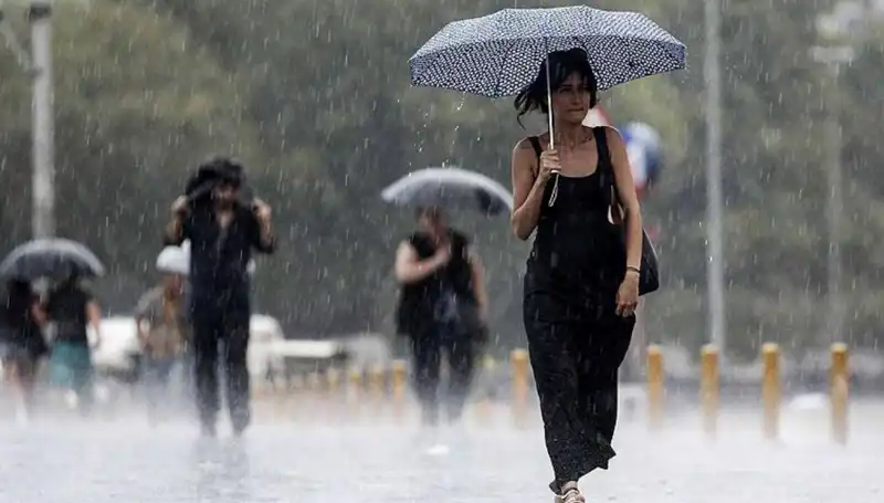 İstanbul ve Ankara’yı Etkileyecek Sağanak Yağış İlk Belirtilerini Gösteriyor