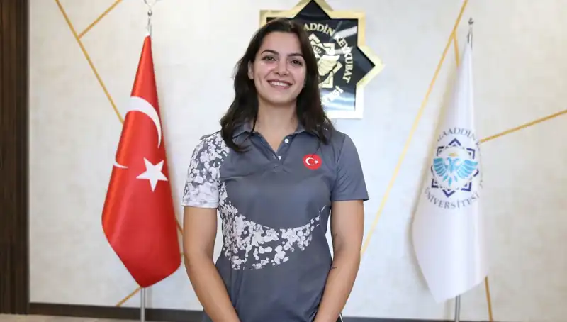 Altın Madalyanın Sahibi Esra, Dünya Şampiyonası İçin Hazırlıklara Başladı