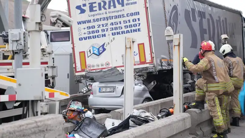 Bayram Tatilinde Trafik Kazalarında 72 Can Kaybı: Nedenleri ve Önlemler