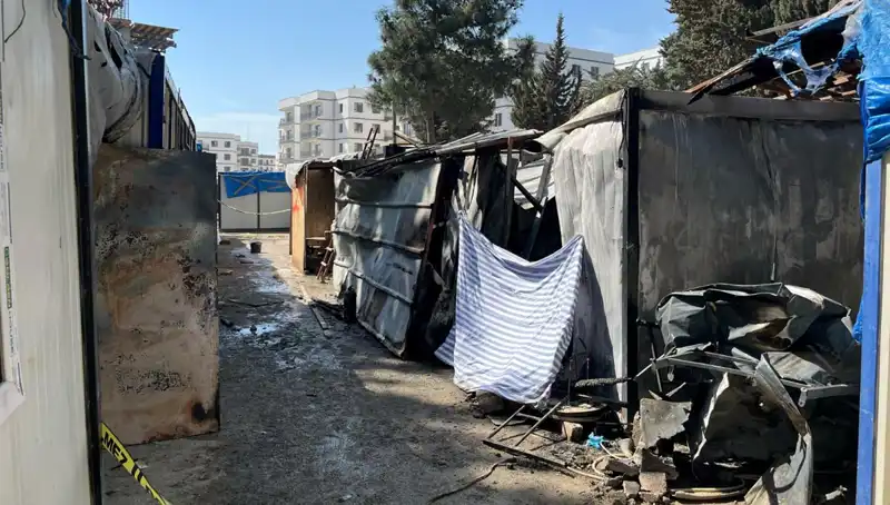 Yangın Korkusu: İşçilerin Konteynerinde Çıkan Yangın Panik Yarattı