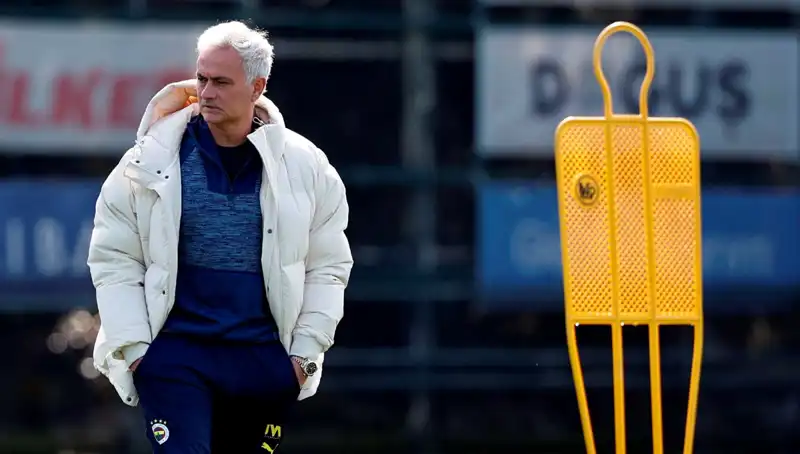 Fatura Mourinho'ya Çıktı: Futbol Dünyasında Sıcak Gelişmeler