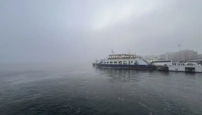 Yoğun Sis Nedeniyle Çanakkale Boğazı Transit Gemi Geçişine Kapatıldı