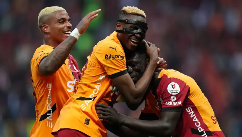 Lemina, Osimhen’in Seçimine Saygı Gösterilmesi Gerektiğini Vurguladı