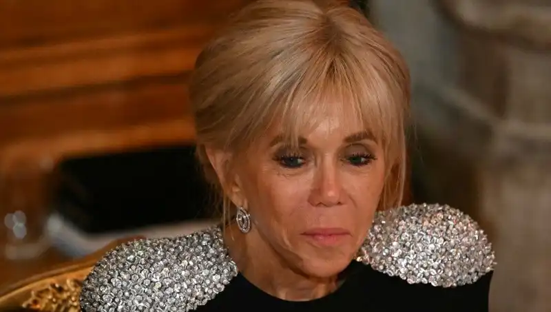 First Lady Davasında Şok Gelişme: "Erkek Olarak Doğdu" İddiasına Beraat Kararı