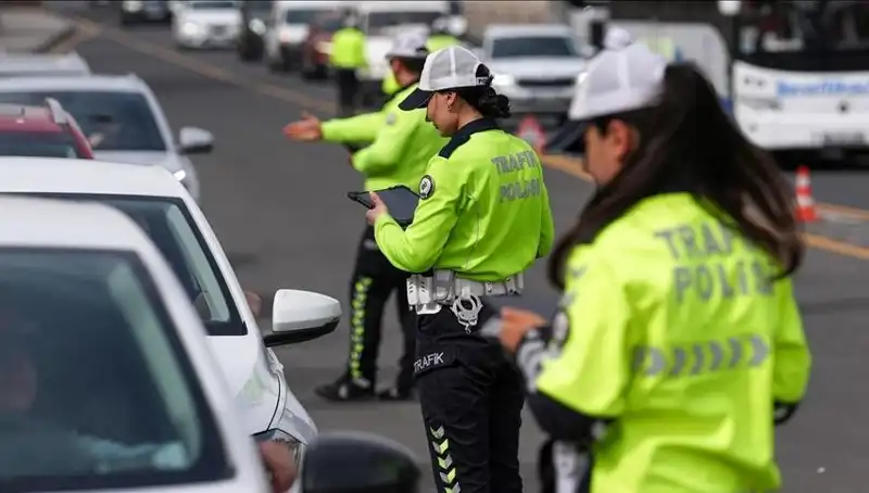 Binlerce Sürücüye Kısa Sürede Ceza: Trafikte Cezalar Neden Artıyor?