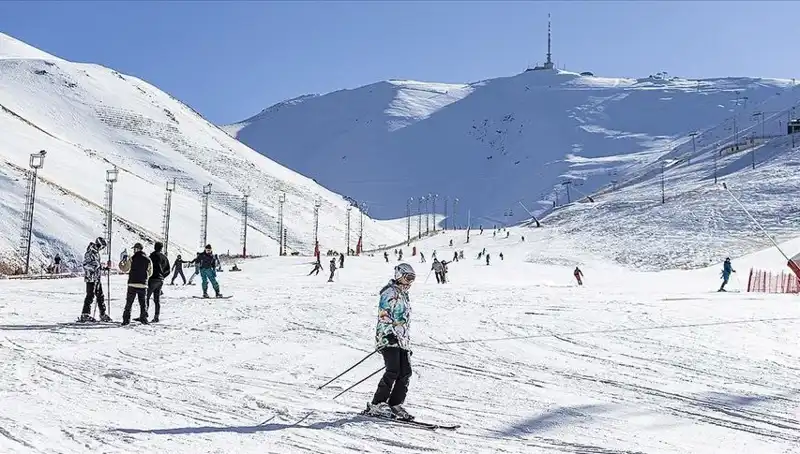 Palandöken'de Kar Kalınlığı Rekor Kırdı: Kış Turizmi İçin Heyecan Verici Bir Dönem
