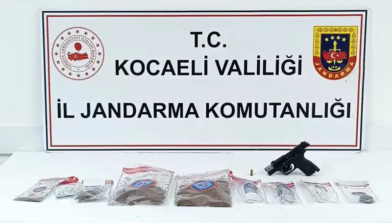 Kocaeli'de Uyuşturucu Operasyonunda 20 Gözaltı ve Büyük Miktarda Malzeme Ele Geçirildi