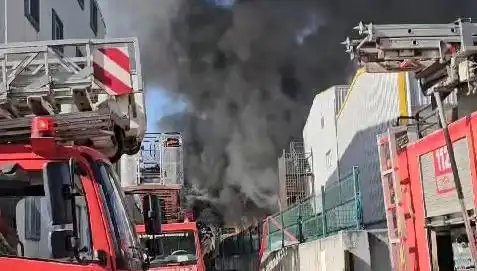 Tuzla'daki Fabrika Yangını: Olayın Nedenleri ve Kontrol Süreci