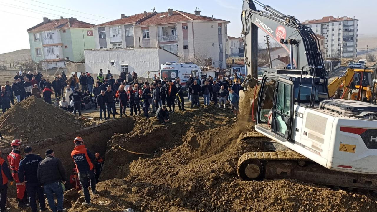Ankara'daki İnşaat Kazasında 1 Ölü, 1 İşçi Aranıyor