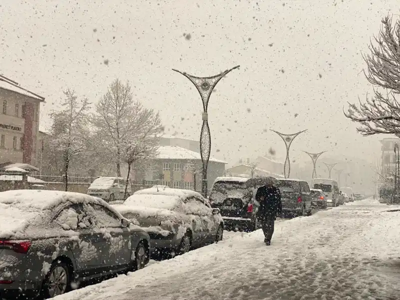 Ülke Genelinde Kuvvetli Yağış ve Heyelan Tehdidi: Uyarılar Artıyor