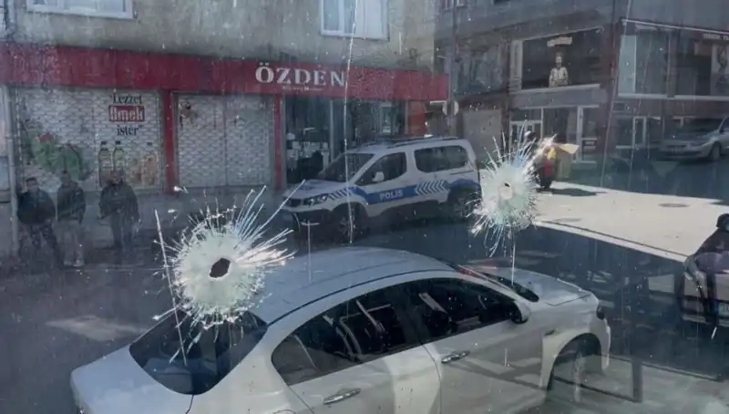 Bursa'da Kıraathaneye Silahlı Saldırı: Olayın Perde Arkası Ne?