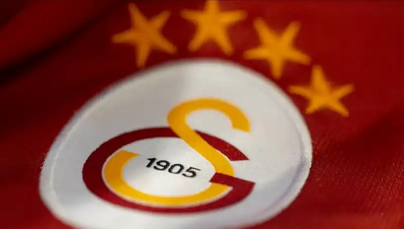 Galatasaray'da Divan Kurulu Toplantısı: Heyecan ve Beklentiler Zirveye Ulaşıyor