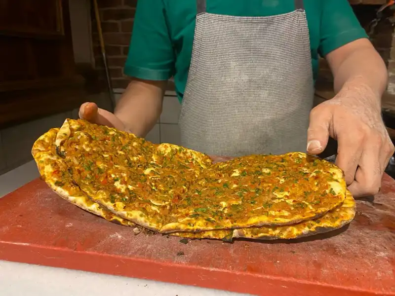 İstanbul’da Lahmacun Fiyatları Arasında Şaşırtan Farklar