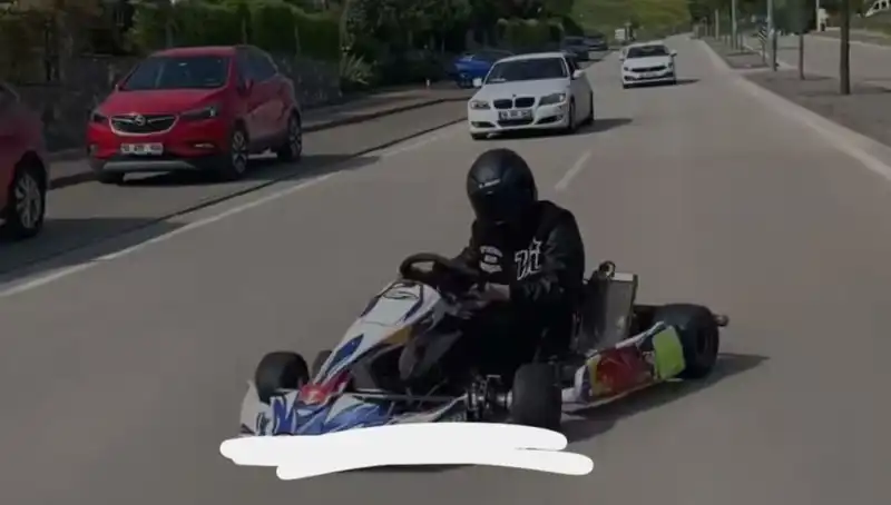 : Go-Kart Sürücüsünden Şaşırtan Drift Gösterisi! Tehlikeli Anlar Yaşandı