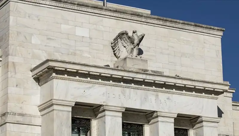 2025 Mart'ta FED Faiz Kararı: Ekonomistlerin Beklentileri ve Açıklama Zamanı