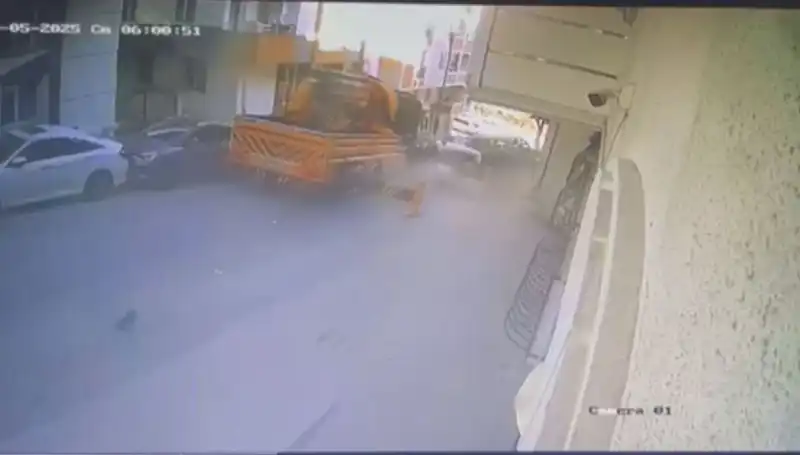 Kontrolden Çıkan Vinç, 23 Araca Çarparak Korkunç Kazaya Neden Oldu!