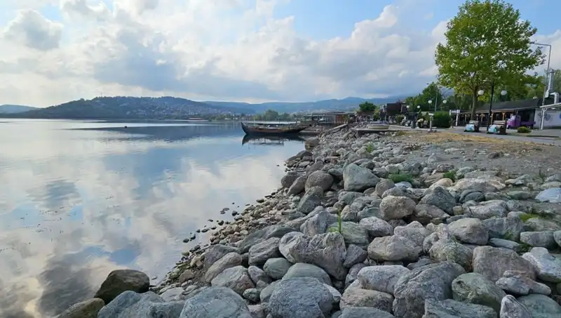 Sapanca Gölü’nde Su Seviyesi Alarm Veriyor: Nedenleri ve Etkileri