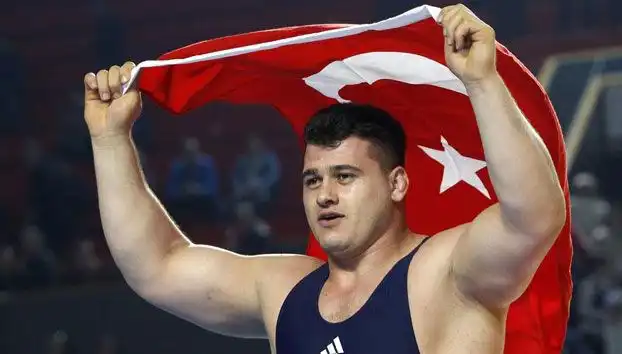 Güreş Dünyasında Şok Gelişme: Rıza Kayaalp'e 4 Yıl Men Cezası!
