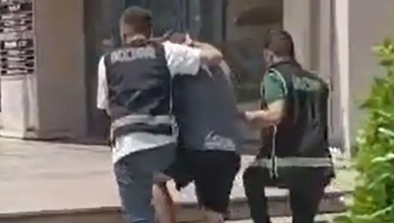 Sahte Dövizle Alışveriş Yapan Turist, Ülkeyi Terk Etmek Zorunda Kaldı