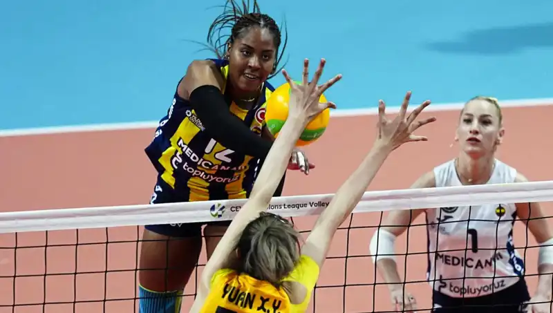 Avrupa Arenasında Türk Derbisi: Fenerbahçe, Vakıfbank'ı Dominasyonla Yendi