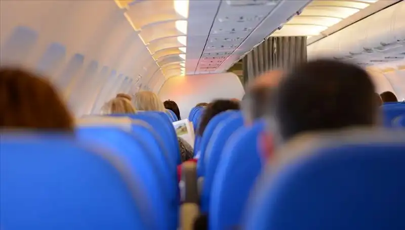 Uçağa Yön Değiştiren Riskler: Uzmanlar Hava Seyahatinde Dikkatli Olun Diyor